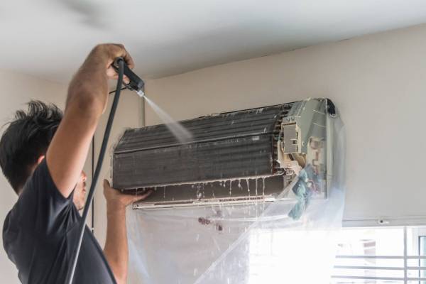 Weak Airflow and Reduced Cooling Capacity